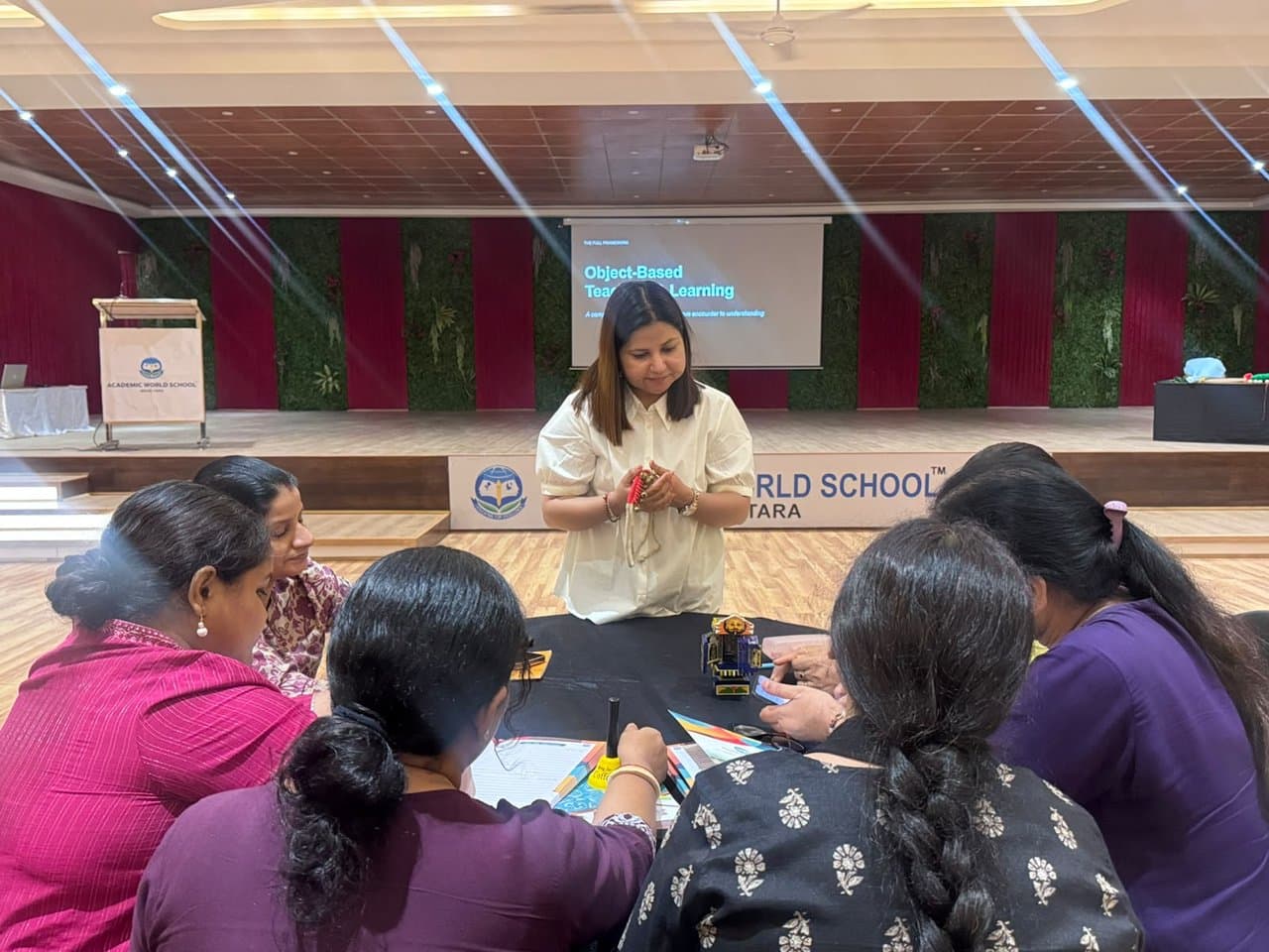 Demonstrating object-based teaching and learning to educators at Academic World School
