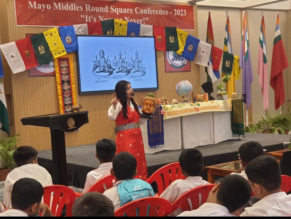 Tripti Pareek presenting mythology at Round Square Conference with audience